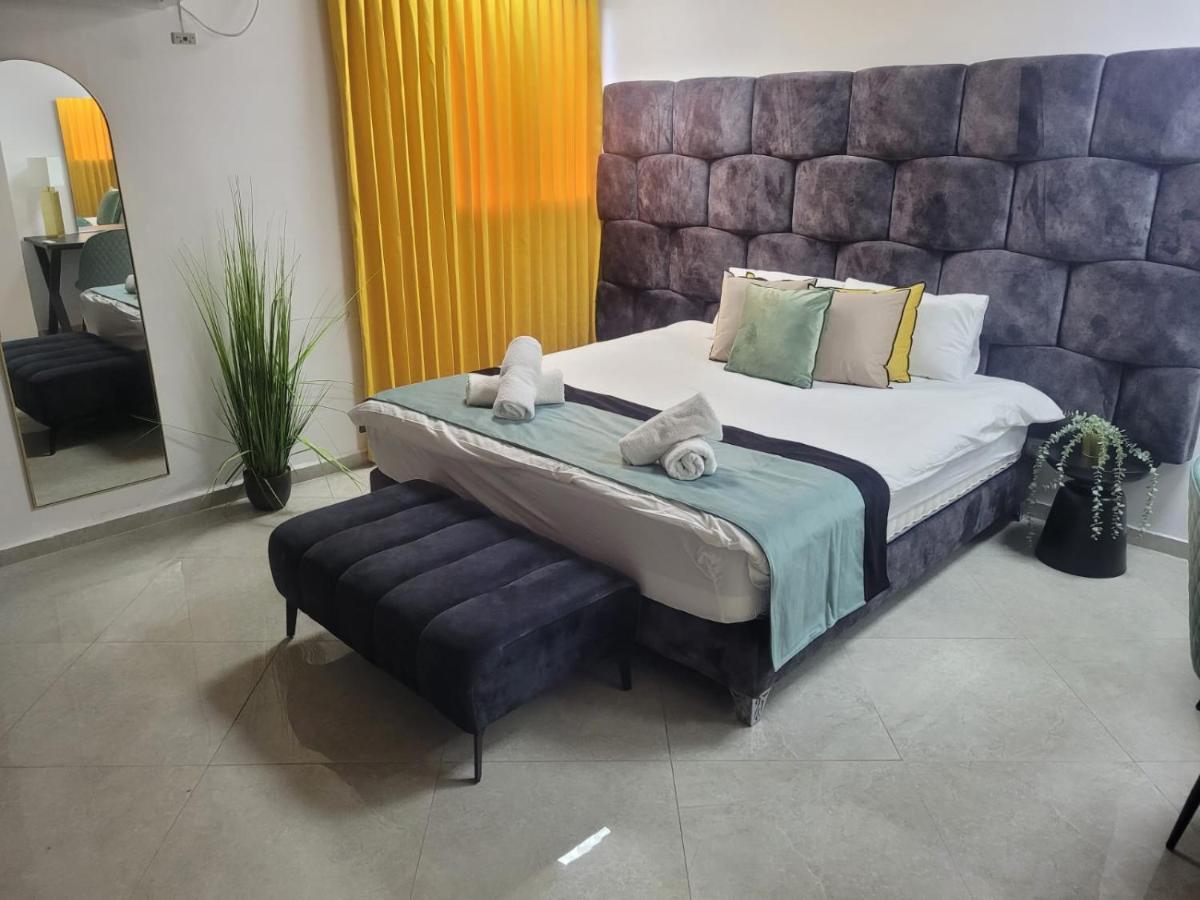 Yalarent Malina Motel in Tiberias Bagian luar foto