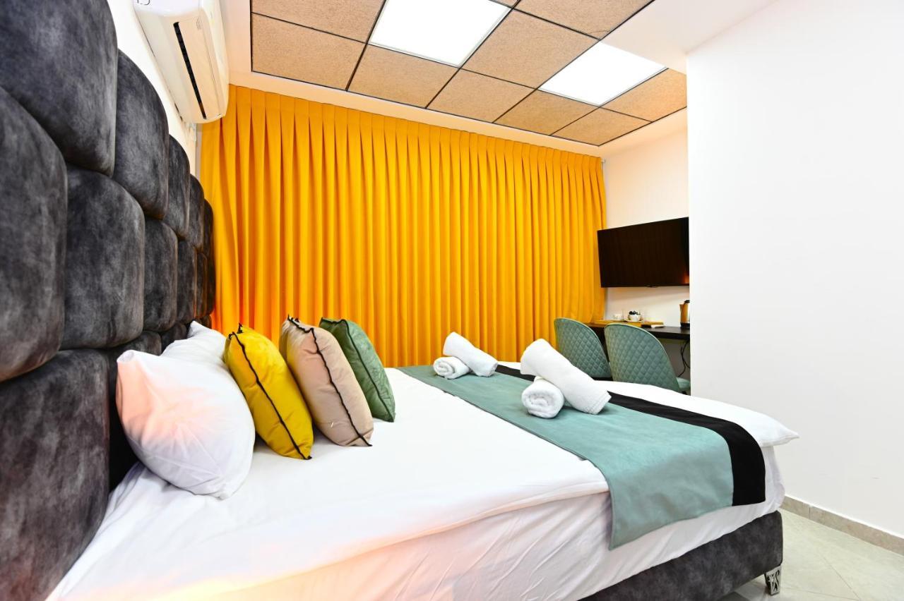 Yalarent Malina Motel in Tiberias Bagian luar foto